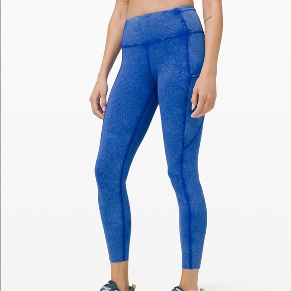 EUC Lululemon Fast and Free High Rise Tight 25" *Ice Dye// Cerulean Blue/6 - Picture 3 of 8